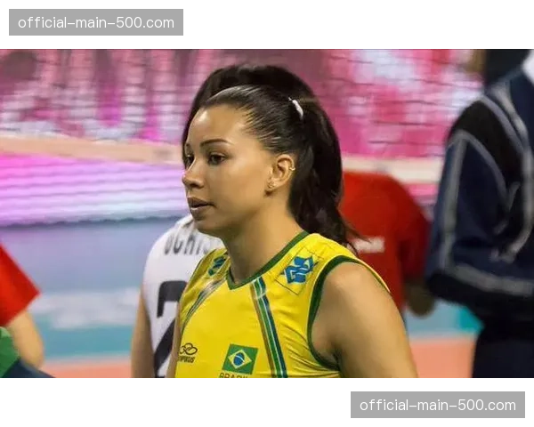 特写：巴西老将卡罗尔宣布本赛季后退役，队友与对手纷纷送上祝福