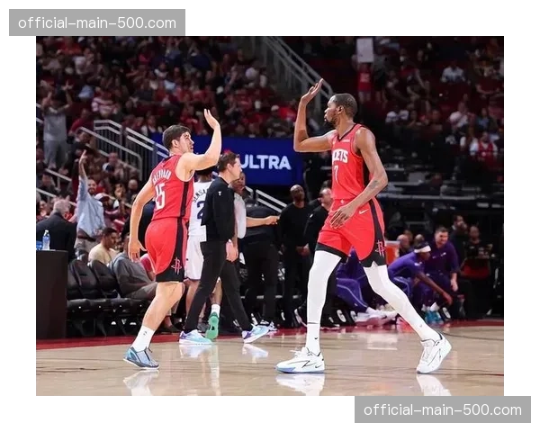 詹姆斯打64场因缺阵超15场无缘MVP，杜兰特场均26.7分率火箭八连胜